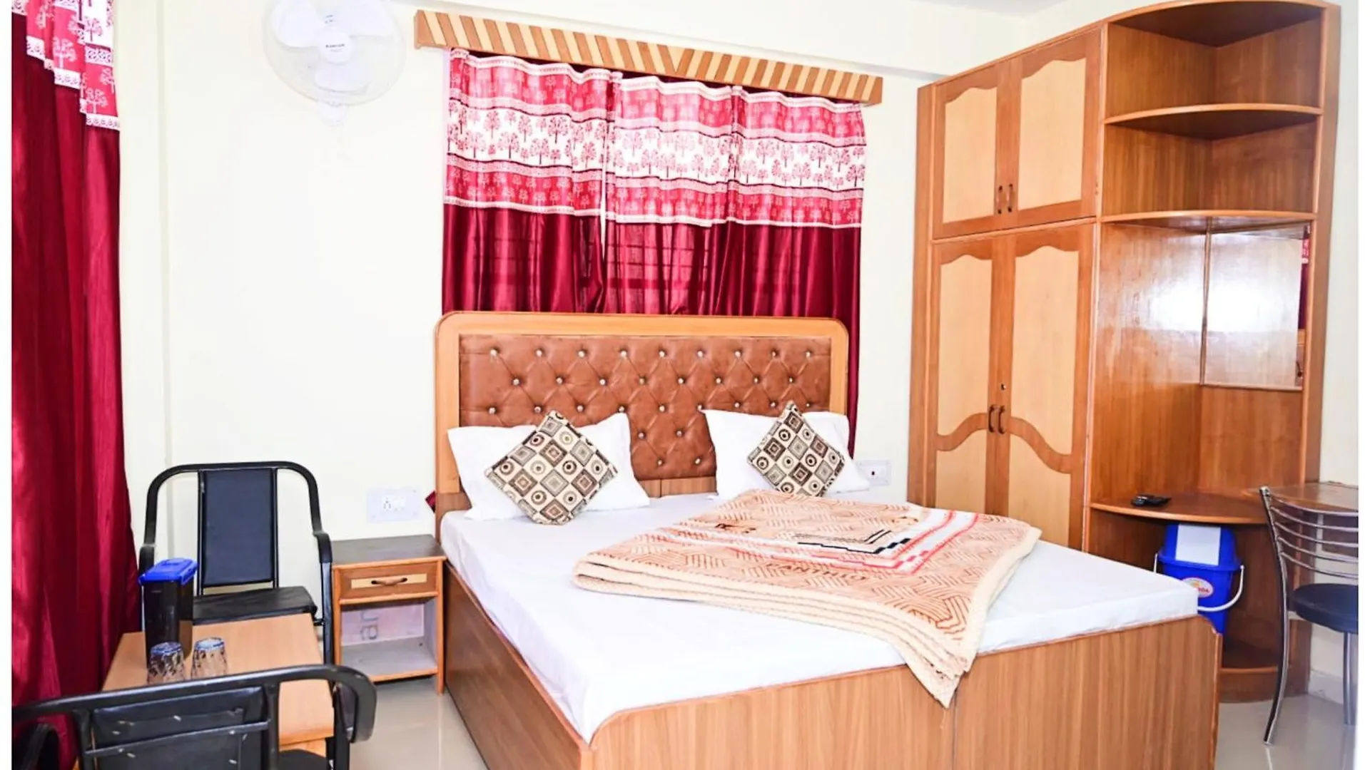 Hotel #Krishna B&B Shimla Near Mall Road- Free Wi-Fi And Restaurant & Mountain View -Best Hotel In Shimla!